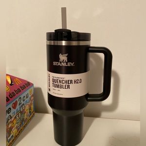 Stanley Adventure The Quencher H2.0 Flowstate Tumbler 40 oz - BLACK GLOW NEW